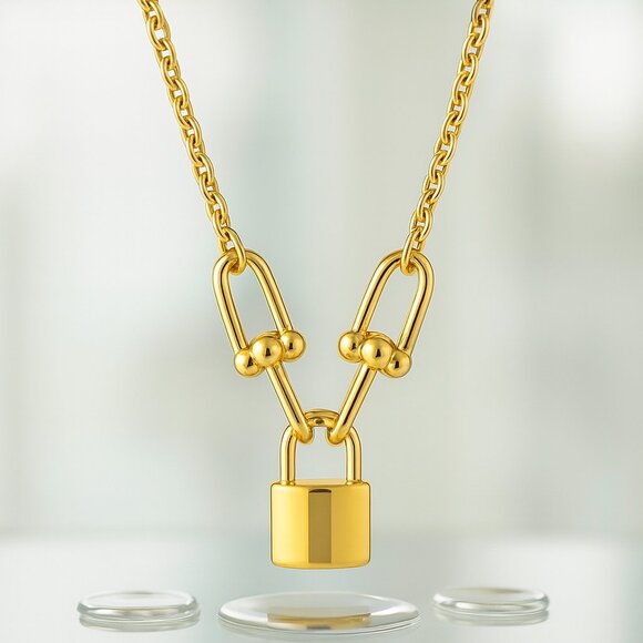 🆕 Minimalist Padlock Necklace Horseshoe Chain 18K Gold Plated Stainless Steel - Picture 1 of 9